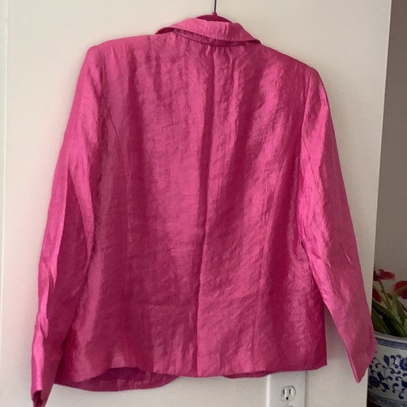 NWOT machine washable pink shimmery blazer - Picture 4 of 6